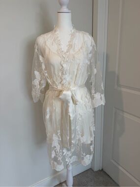 White Lace Sheer Robe